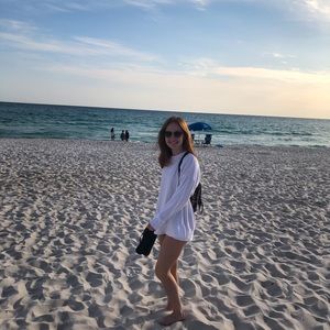 Meet your Posher, Ava